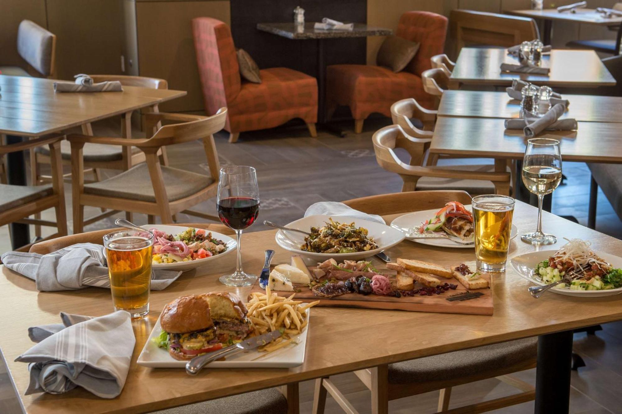 Hilton San Diego/Del Mar Екстер'єр фото