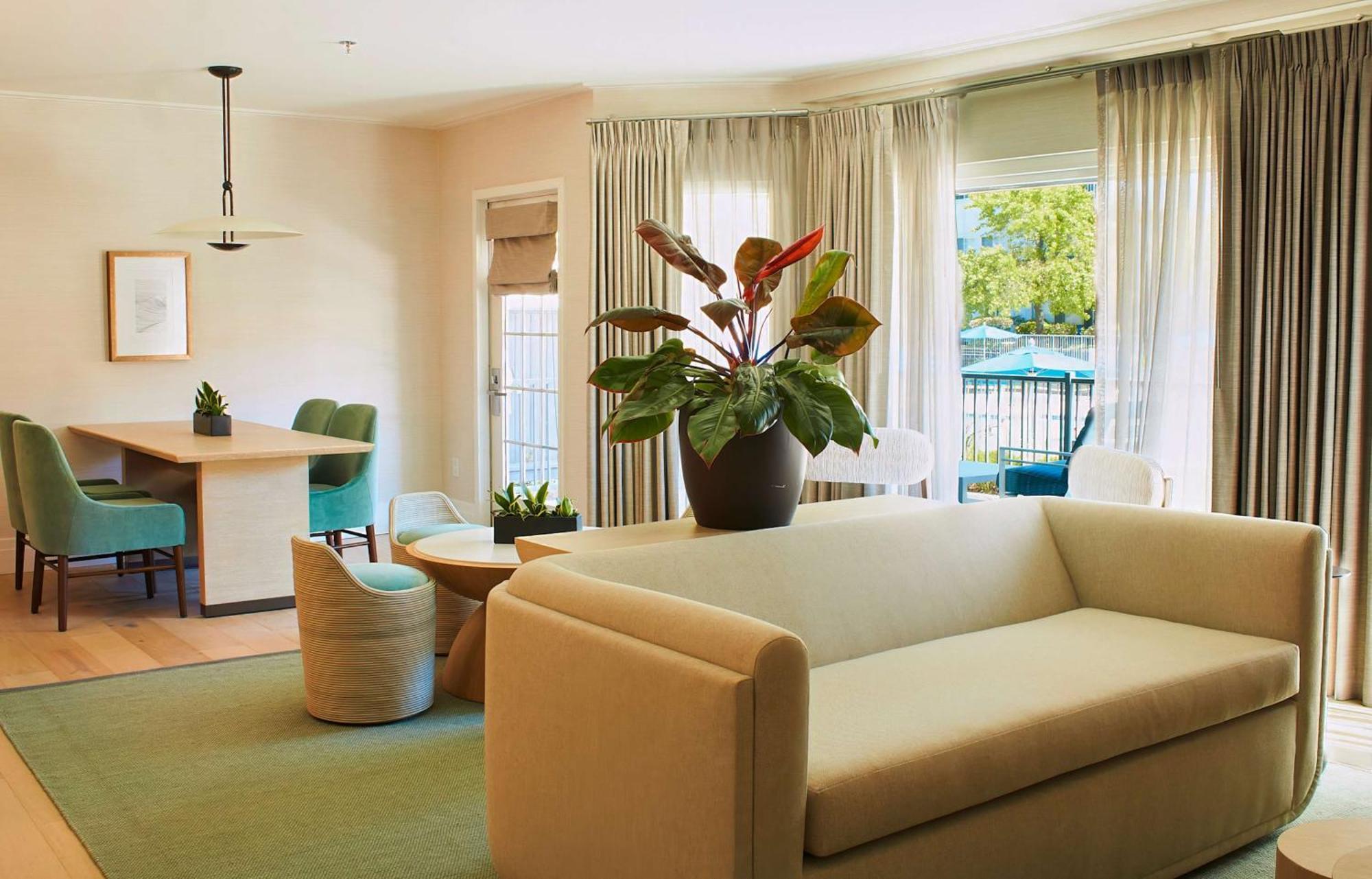 Hilton San Diego/Del Mar Екстер'єр фото